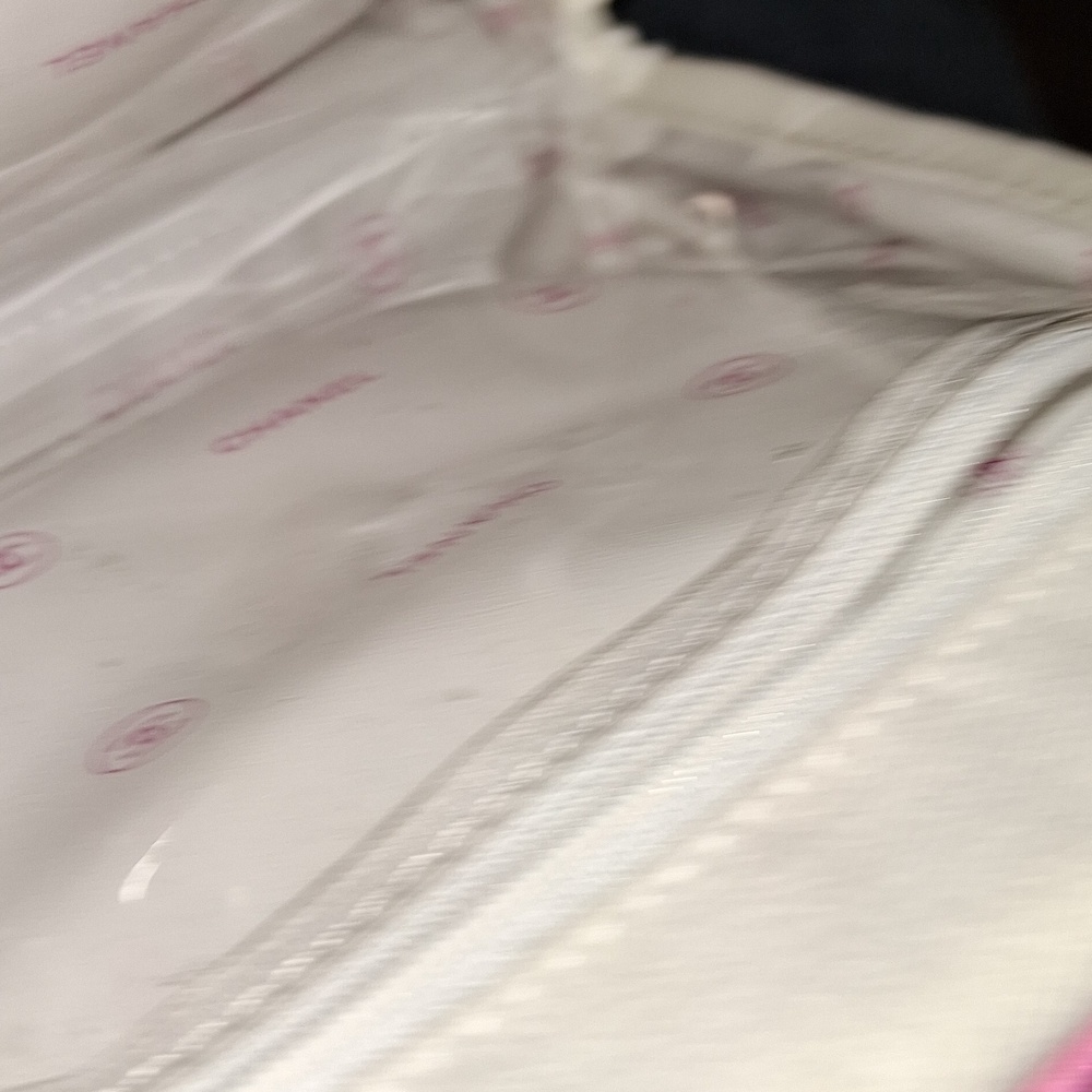 Chanel Parfums Make Up Bag NWOT - Picture 4 of 8